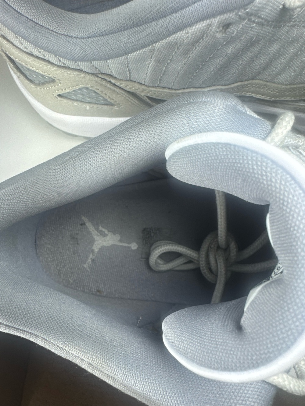 Men's Size 14 Air Jordan 11 Retro Low LE Grey Athletic Sneakers - Picture 4 of 12